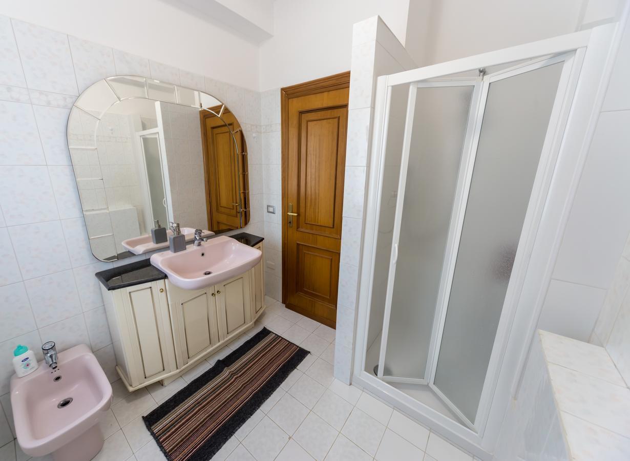 32 Hotell Ciampino Exteriör bild