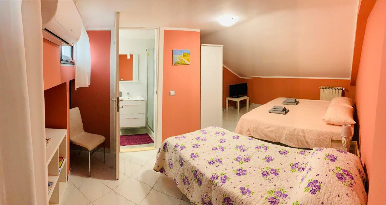 32 Hotell Ciampino Exteriör bild