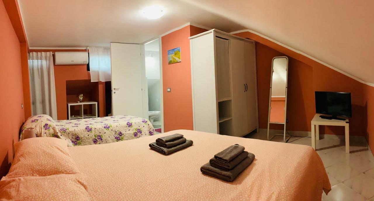 32 Hotell Ciampino Exteriör bild
