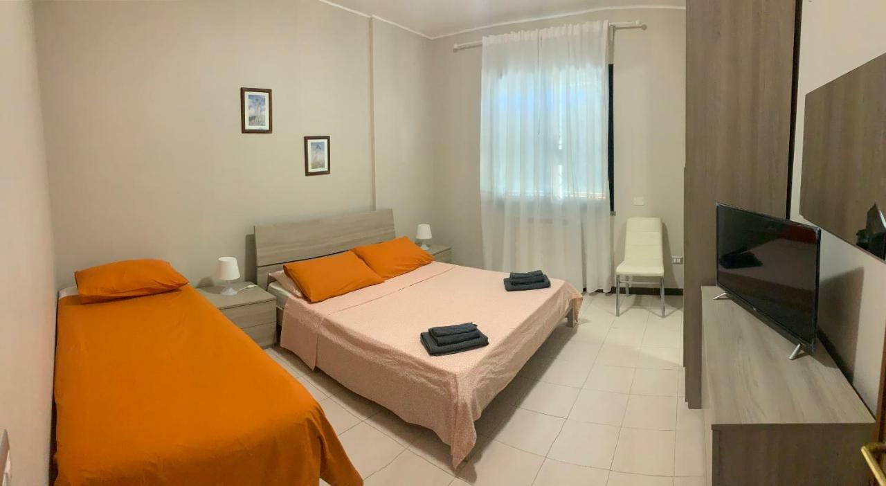 32 Hotell Ciampino Exteriör bild