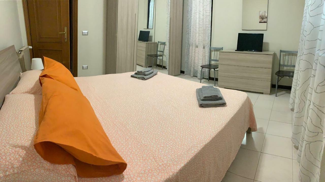 32 Hotell Ciampino Exteriör bild