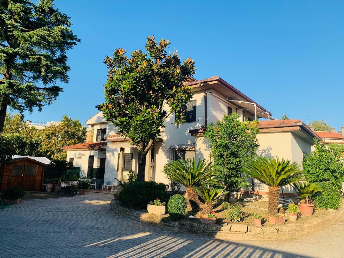 32 Hotell Ciampino Exteriör bild